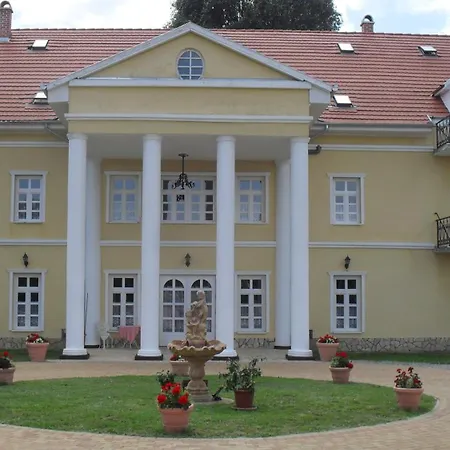 Курортный комплекс Kentaur Ueduelofalu *